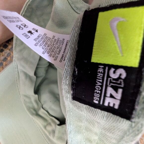 Nike Heritage86 Sage Green Dad Hat Embroidered Logo Adjustable Strapback Cap - Picture 6 of 7